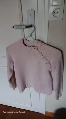 Pull rose laine acrylique fille 13 ans boutons devant