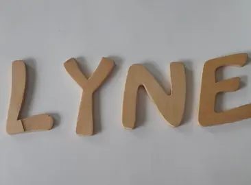 Lettres en bois -Evelyne