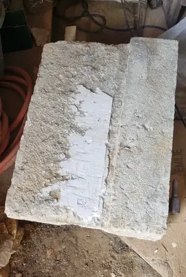 PIERRE de jambage de fenêtre