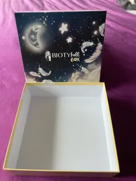 petite boîte en carton