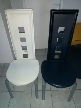 lot de deux chaises