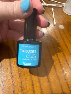 vernis a ongle semi- permanente neuf