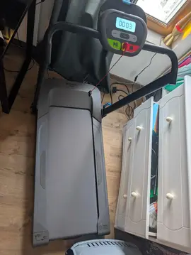 Tapis de marche Domyos W500 fonctionnel mais moteur fatigué