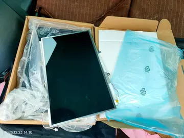 écrans , ventilateurs pour les ordinateurs