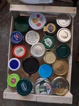 caisse de bocaux vides