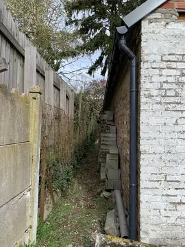 Donne parpaings et pavés en grès