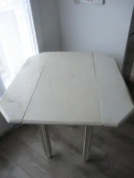 TABLE ancienne