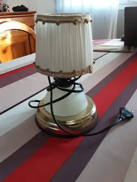 Petite lampe tactile