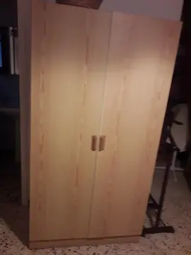 armoire avec penderie
