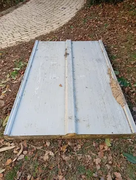 2 plaques acier isolees et 1 normal