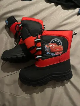 bottes de neige neuves garçon taille 27