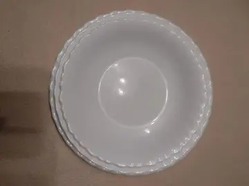 3 assiettes Arcopal blanches