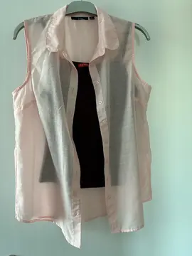 chemisier sans manches et caraco
