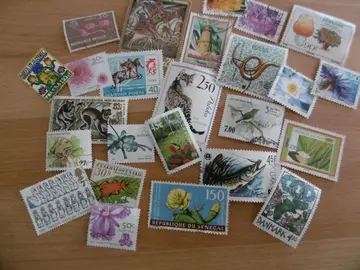 Timbres Animaux-Végétaux LOT 111