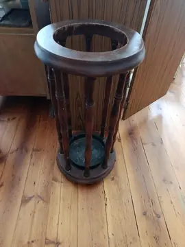 porte parapluies ou plantes