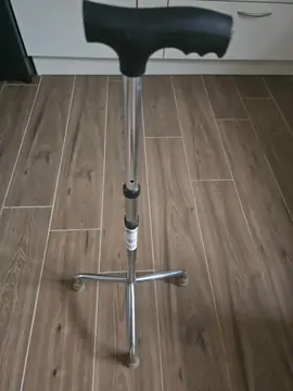 canne tripode chromée adulte