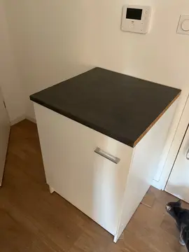 Meuble bas de cuisine avec plan de travail