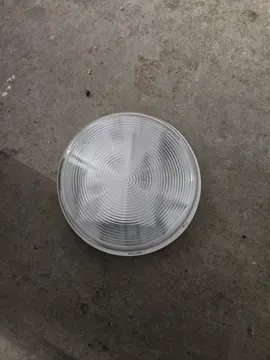 deux hublot extérieur