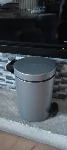 Petite poubelle SDB