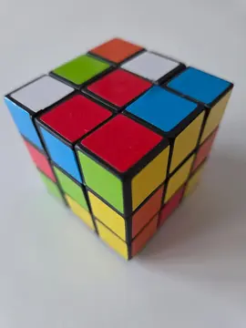 RUBIK'S CUBE