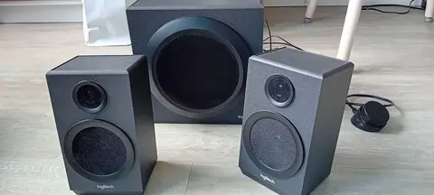 Enceintes Logitech 2.1