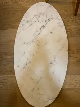 Plateau de marbre fissuré