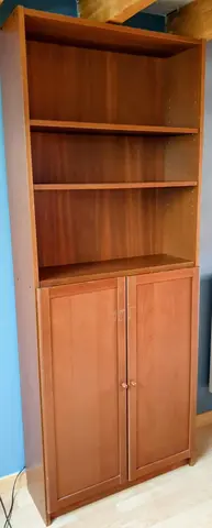 Meuble ikea et collection de magazine Geo