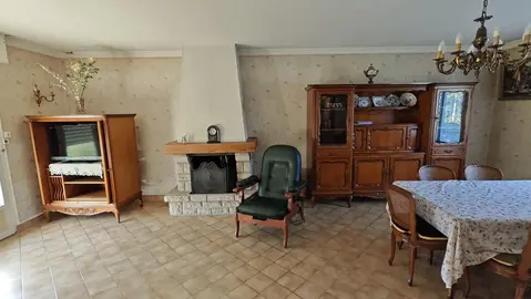 meuble buffet vitrine avec bar et lumiere