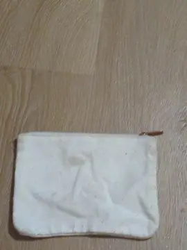 trousse toute blanche
