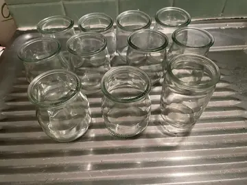 Pots de yaourts en verre