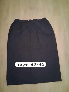 lot jupes classique taille 40/42