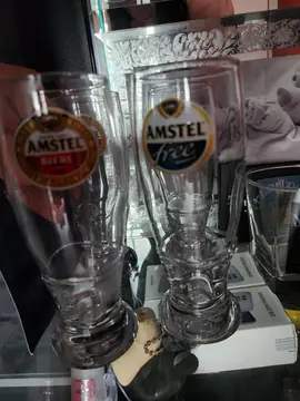 plusieurs verres de bière et alcool différents