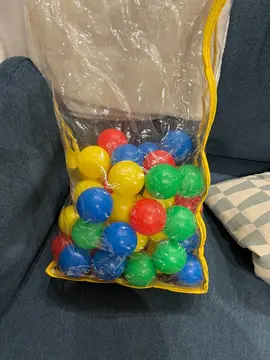 balles en plastique