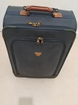 Valise en bon état - Réserver pour Maurice