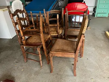 lot de 9 chaises vintages dépareillées