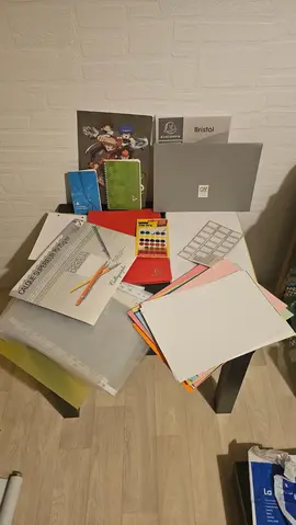 lot de fournitures - papeteries