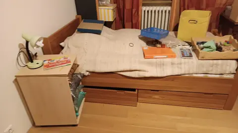 lit avec deux tiroirs et un matelas