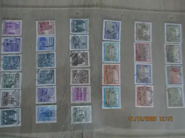 30 timbres oblitérés Autriche