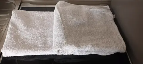 2 serviettes toilette