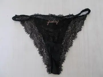 string femme taille S