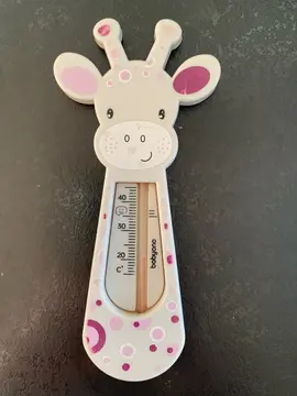 Thermomètre pour le bain de bébé