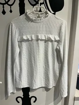 chemisier blanc broderie anglaise