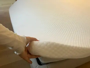 surmatelas mémoire de forme 140*200 HYPNIA acheté en 2024