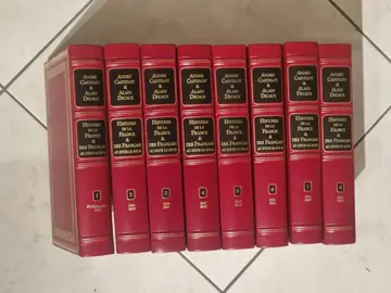 André Castelot & Alain Decaux : "Histoire de la France & des français au jour le jour" (8 tomes)