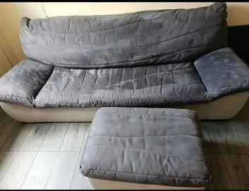 canapé 3 place avec pouf