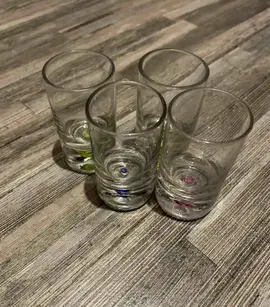4 verres à shot