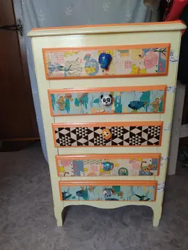 Petite commode pour enfant