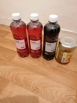 3 boissons et marmelade Ikéa
