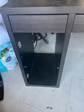 bureau avec 2 tiroirs