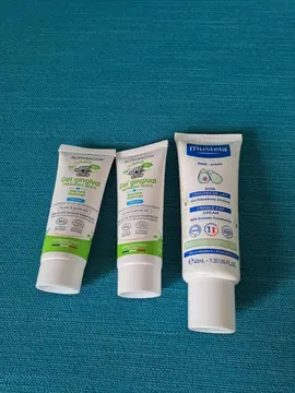 gel gingival et crème pour croutes de lait bébés